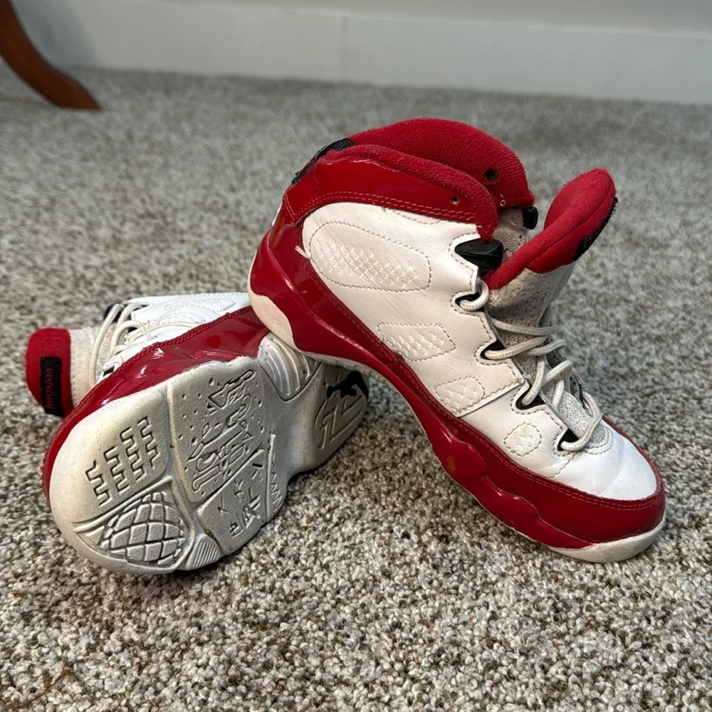 NIKE Kid's Jordan 9 Retro White Gym Red (PS) Size 12C - Picture 5 of 11